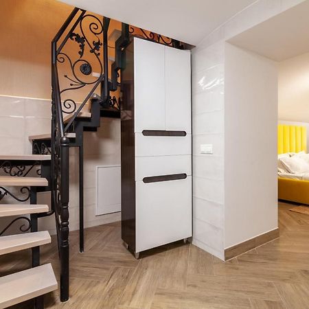 Avangard Saint Teodora III Apart Lviv Bagian luar foto