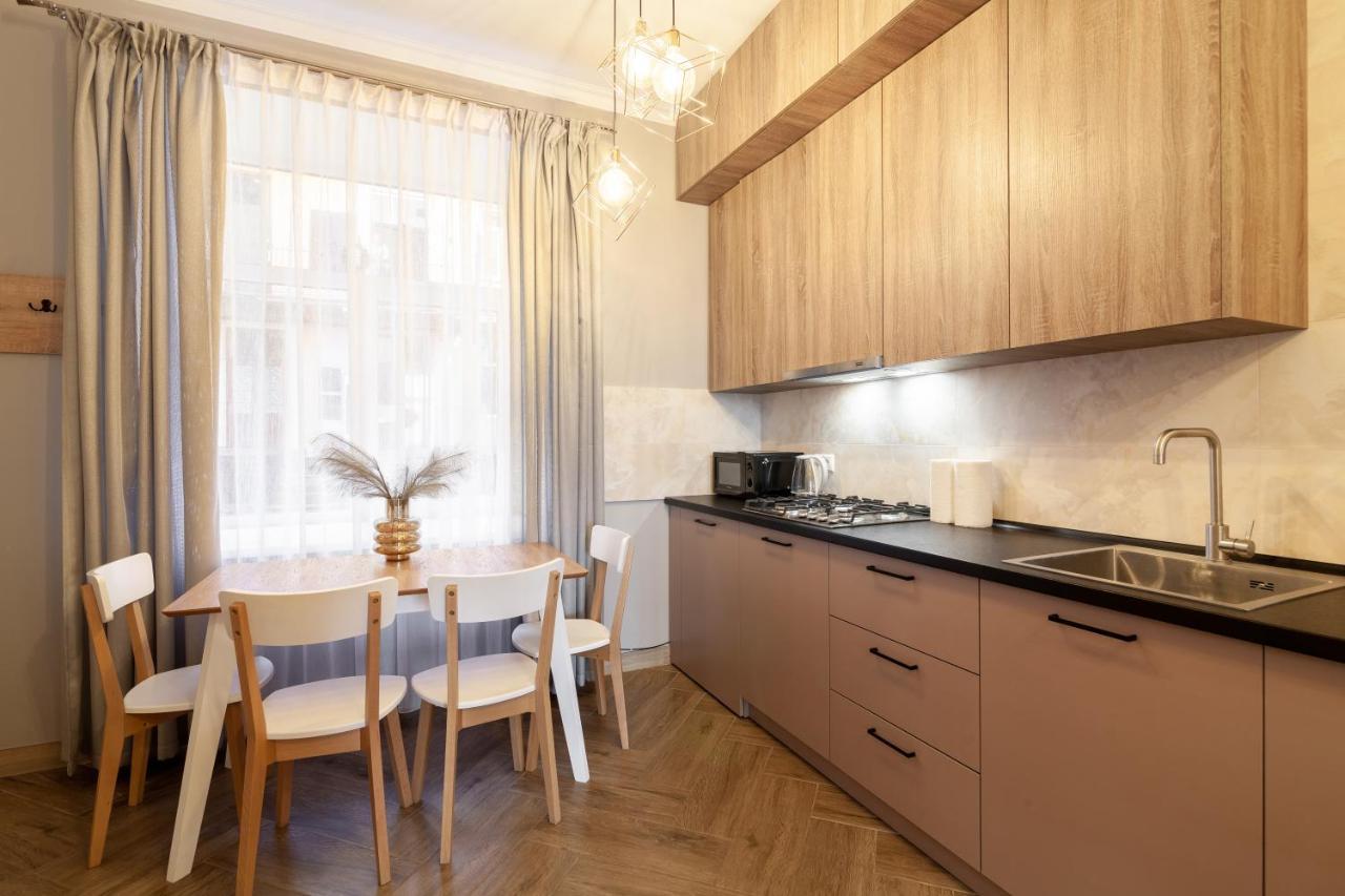 Avangard Saint Teodora III Apart Lviv Bagian luar foto